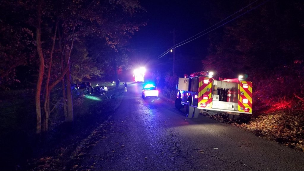 Four rushed to ER in North Knox County crash    