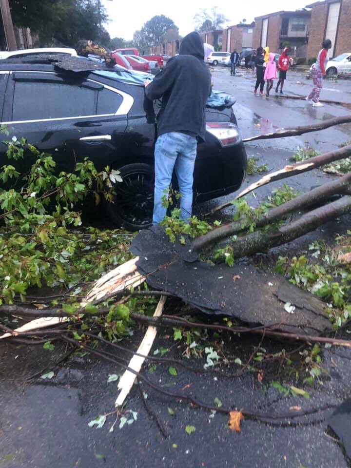 Heavy storm damage in Parkway Village. Homes & cars destroyed at the Cottonwood Apartments near American Way &amp; Perkins. No word on injuries.  