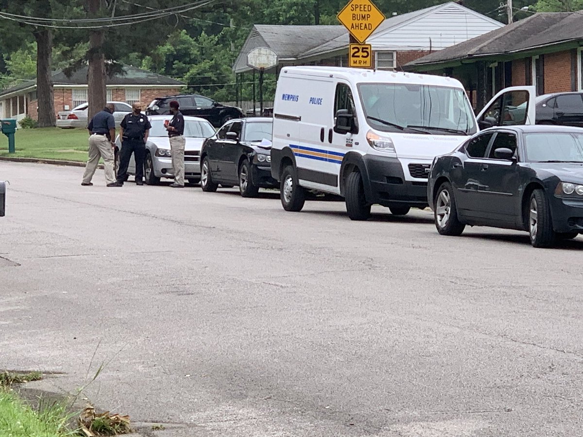 MPD Investigators beginning to go in the home where first responders located an unresponsive toddler. The cause of death is still undetermined as officers search for evidence. Father of child detained taken from scene in handcuffs