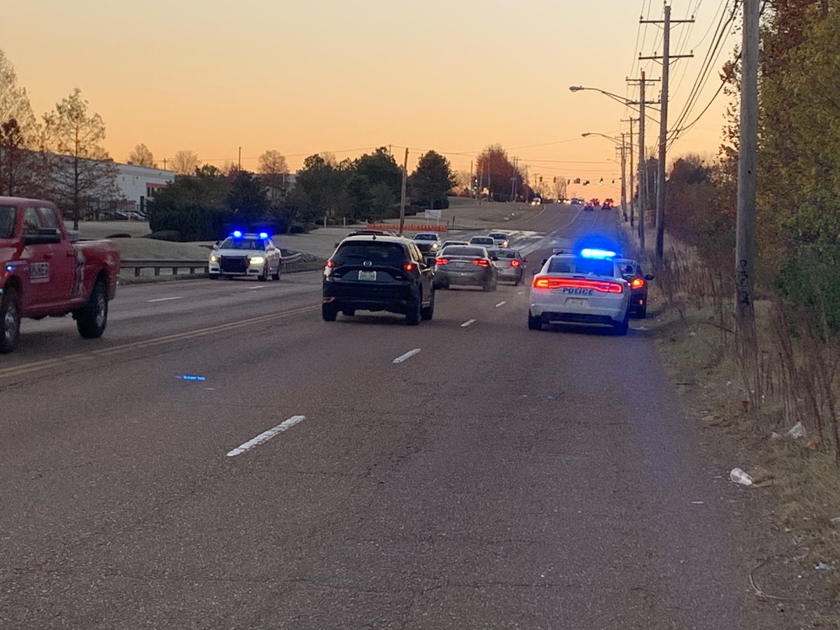 Officers still on scene of two separate accidents on Getwell & Holmes Rd. Memphis,Tennessee