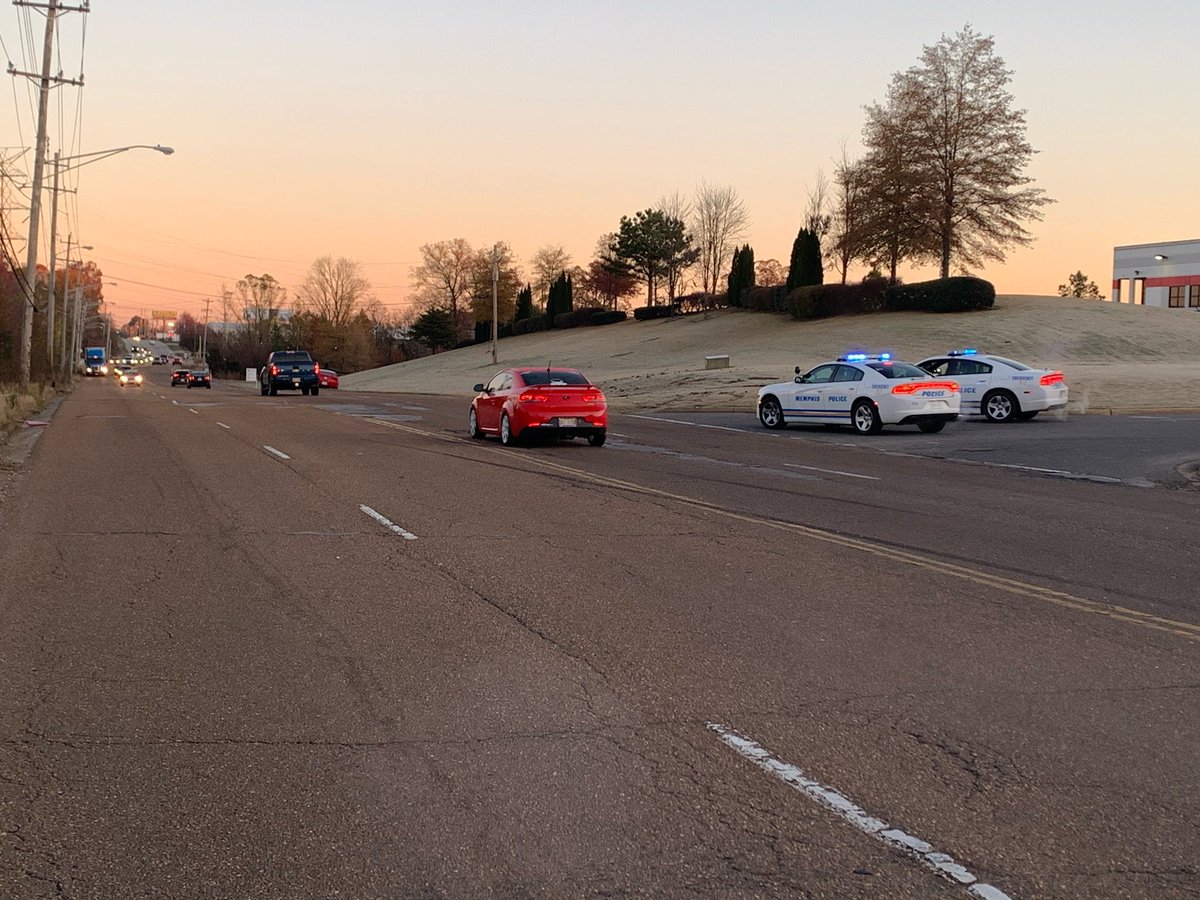 Officers still on scene of two separate accidents on Getwell & Holmes Rd. Memphis,Tennessee