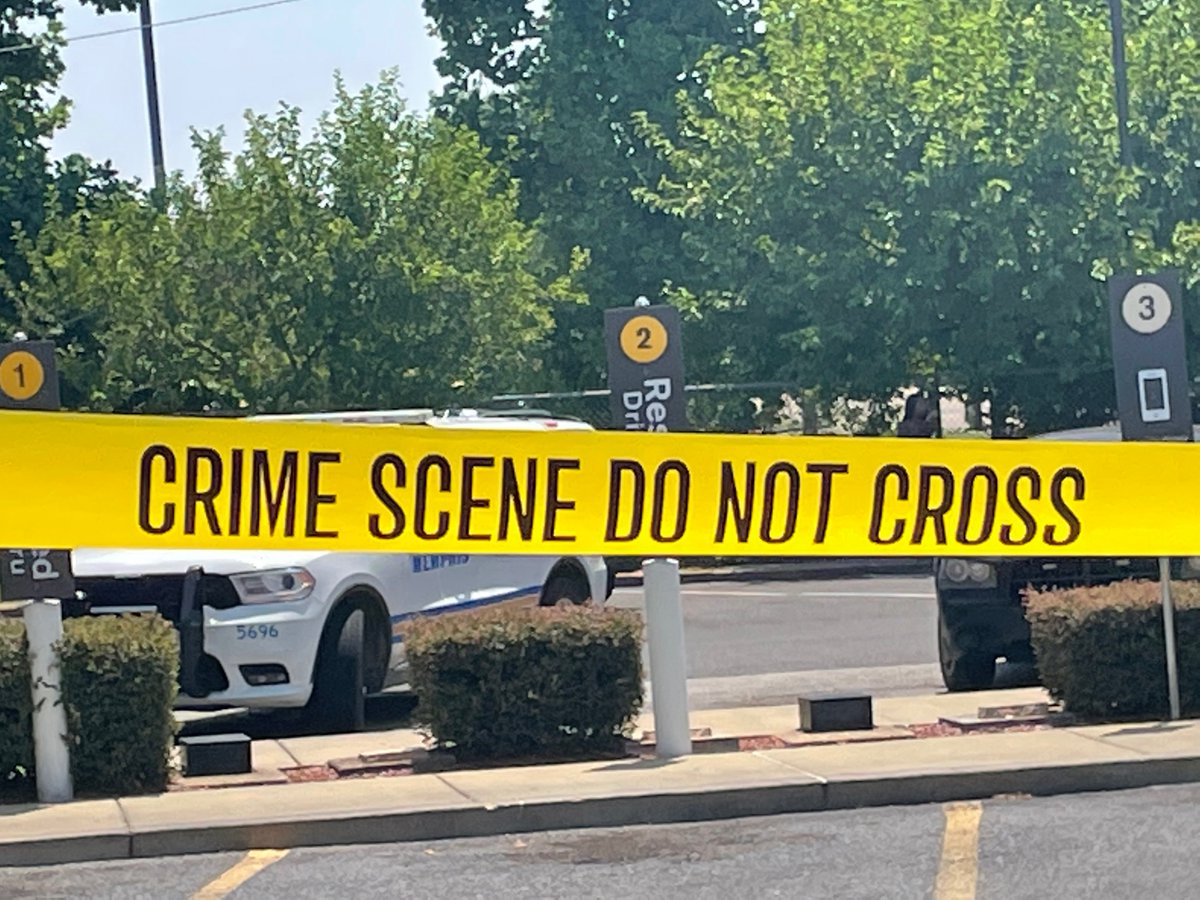 @MEM_PoliceDept are actively investigating a shooting at the McDonalds on Poplar and Tillman St.   Police say a child was shot and taken to LeBonheur Children's Hospital but is in stable condition