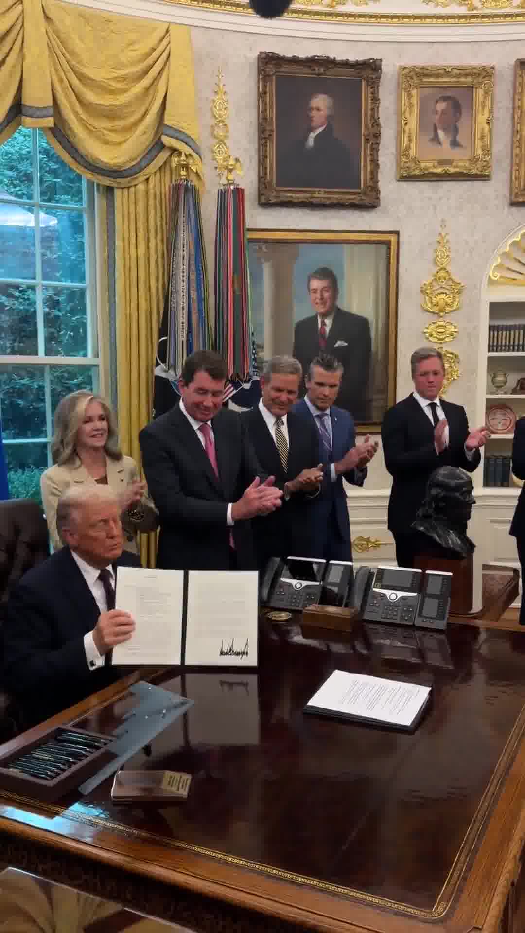 President @realDonaldTrump signs a memorandum to create 'Memphis Safe Task Force' to restore Law and Order in Memphis, TN