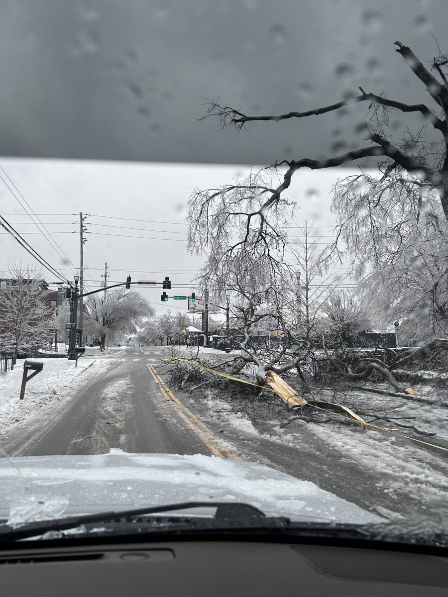 Slushy roads from earlier today have frozen, making travel increasingly hazardous. Downed trees are blocking or partially blocking travel lanes across Nashville.   Officers are staffing fixed posts across the city, including a Franklin Rd downed