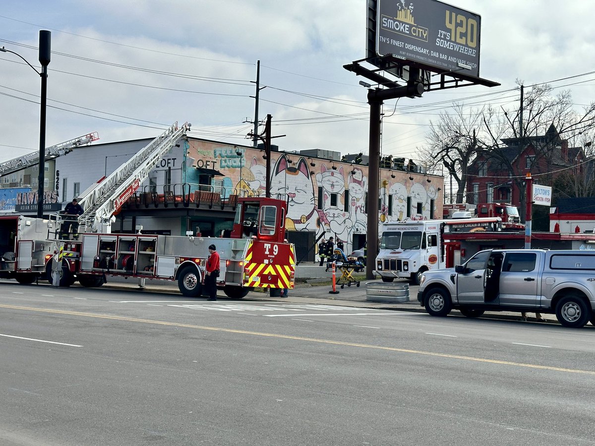 There’s an active fire scene at Hawkers Asian Street Food in East Nashville. There were flames reportedly inside the wall and coming up through the roof. The fire is now contained and firefighters are searching for any hotspots to put out